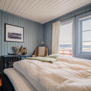 Deluxe Double Room with Balcony and Sea View