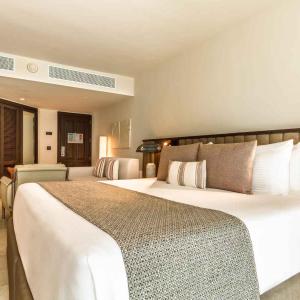 Junior Suite Beachside