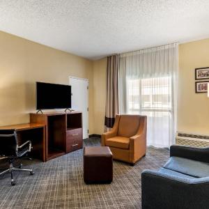 Suite with Two Double Beds - Non-Smoking