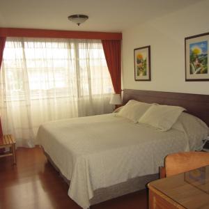 Single Room with Private Bathroom