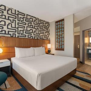 King Room - Mobility Access/Hearing Accessible