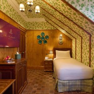 Ivy Single Room