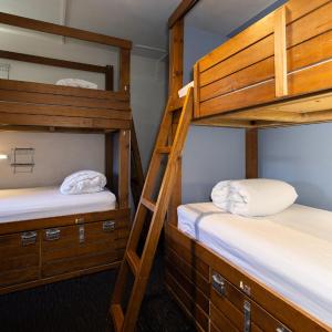 Bed in 4-Bed Mixed Dormitory Room