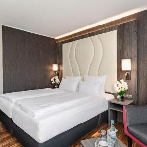 Standard Twin Room with Two Single Beds