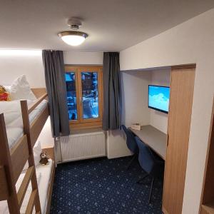 Economy Quadruple Room