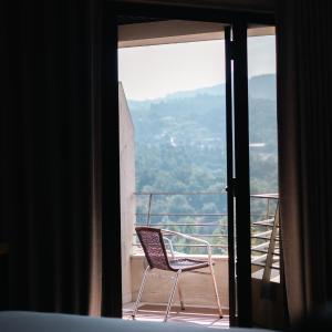 Superior Twin Room with Mountain View