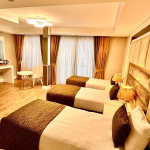Triple Room with Balcony