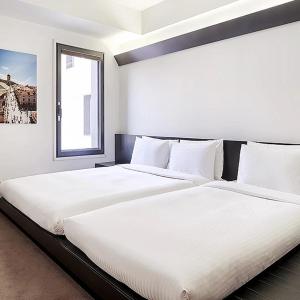 Standard Latex Family Twin Room