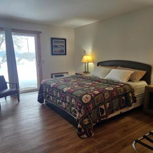 King Room with Lake View
