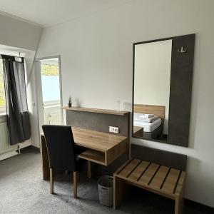 Twin Room with Private Bathroom