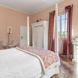Deluxe Double Room with Valley View