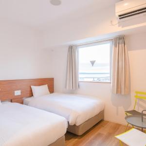 Twin Room with Shower