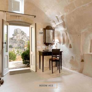 Double Room with city view - Cave