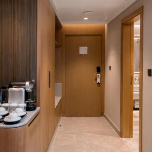 Premium King Room with Partial Haram view