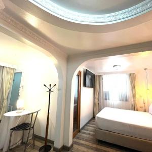 Standard Double Suite