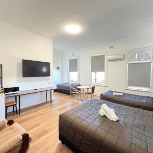 Deluxe Family Room with Private Bathroom