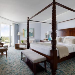 West Bay Oceanview Penthouse Club Level Suite