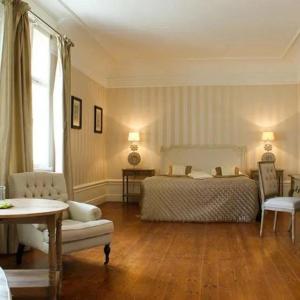 Junior Suite with Park View