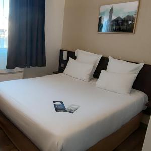 Double Room with 1 Double Bed