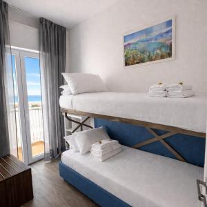 Quadruple Room with Sea View
