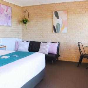 Deluxe Queen Room - Pet Friendly 