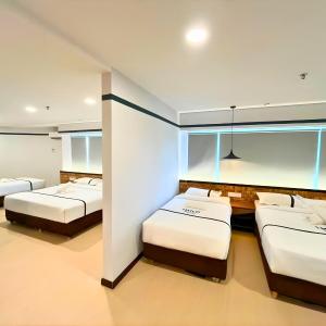 Family Room (6 Adults)