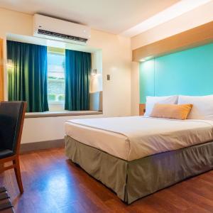 Queen Room - Mobility Access/Non-Smoking