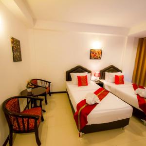 Deluxe Twin Room with Balcony