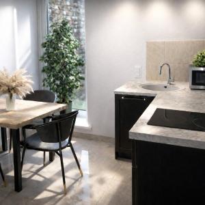 Green Apartment with Terrace