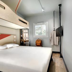 Triple Room with Double bed and Single Bed
