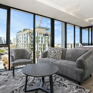 One Bedroom City View Apartment 