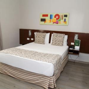 Superior Room - Class A - Queen Bed