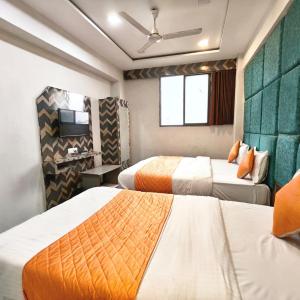 Luxury Triple Room