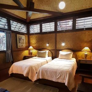 Suite with Garden View
