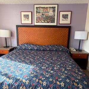 Deluxe Room (2 Adults + 1 Child)