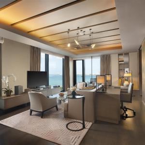 Family Suite, Spacious Interconnecting Room with 2 balconies and 2 bathrooms with Complimentary Rainforest Experience once per stay