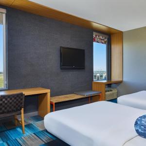 Queen Room with Two Queen Beds and Roll-In Shower - Mobility Access/Hearing Accessible