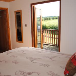 One-Bedroom Log Cabin