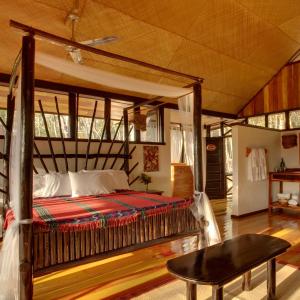 Deluxe Room (2 Adults + 1 Child)