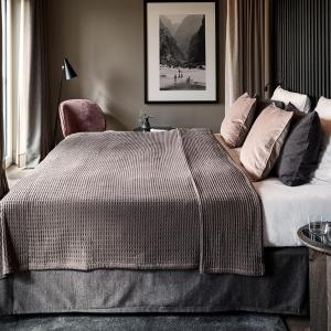 Grand Deluxe