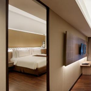 Junior Suite - Non-Smoking