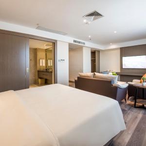 Jimu Double Room with City View