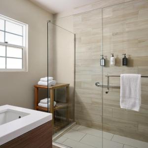 Double or Twin Room with Partial Sea View
