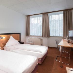 Double Room - Non-Smoking 