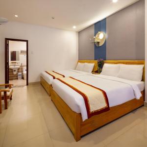 Superior Queen Room with Two Queen Beds