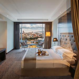 Suite with River View