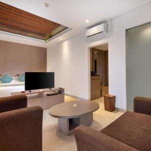 Grand Deluxe Living Room with Return Boat Tranfer and Shuttle Denpasar - Sanur - Denpasar