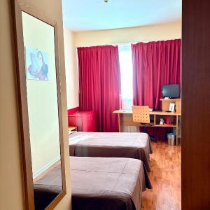 Classic Twin Room