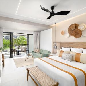 Preferred Club Jr. Suite Tropical View King
