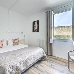 Double Room with Pool View